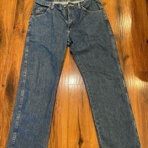 Wrangler Jeans (Straight Leg).